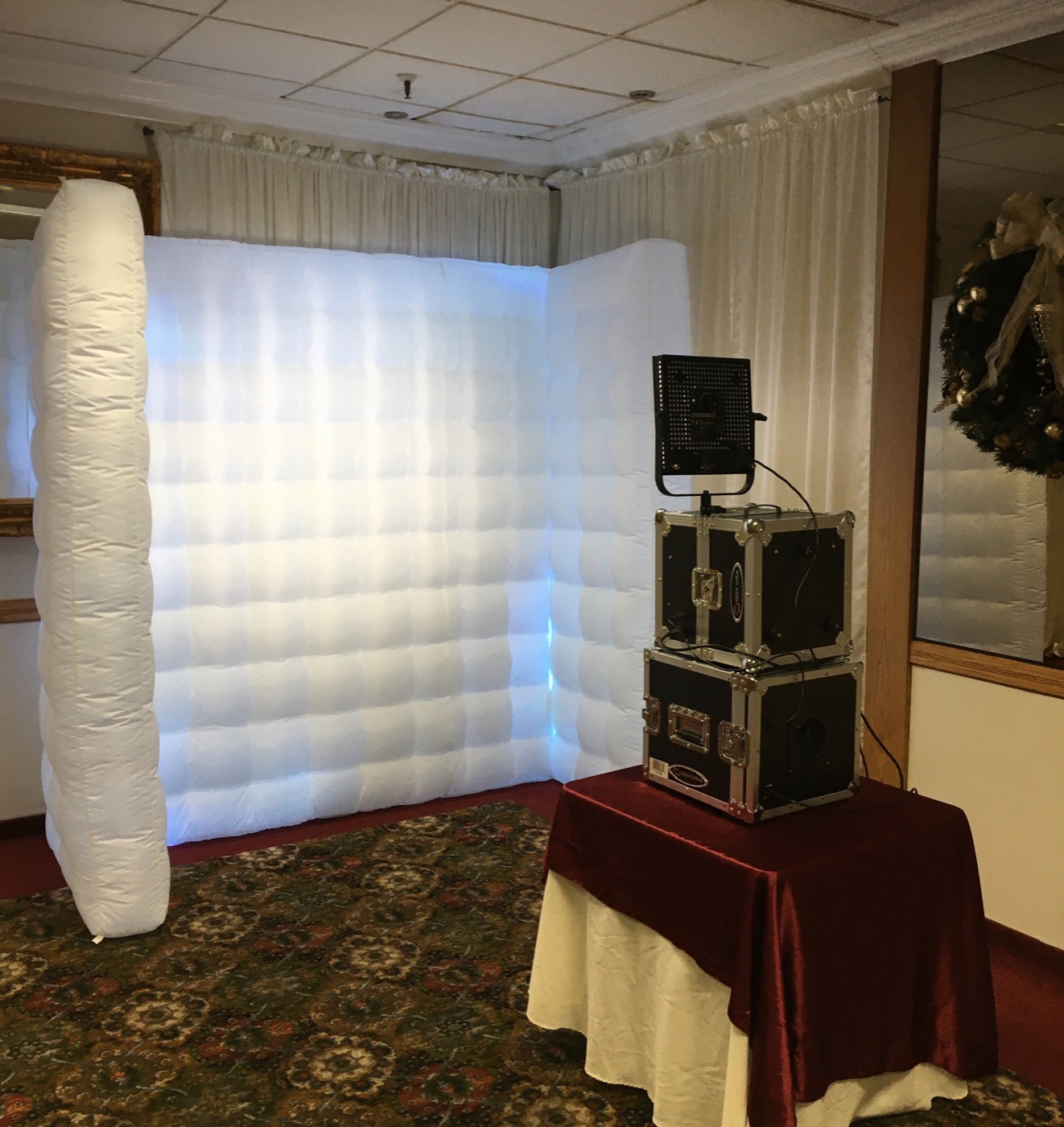 The AS·U·LIKE·IT inflatable photo booth backdrop